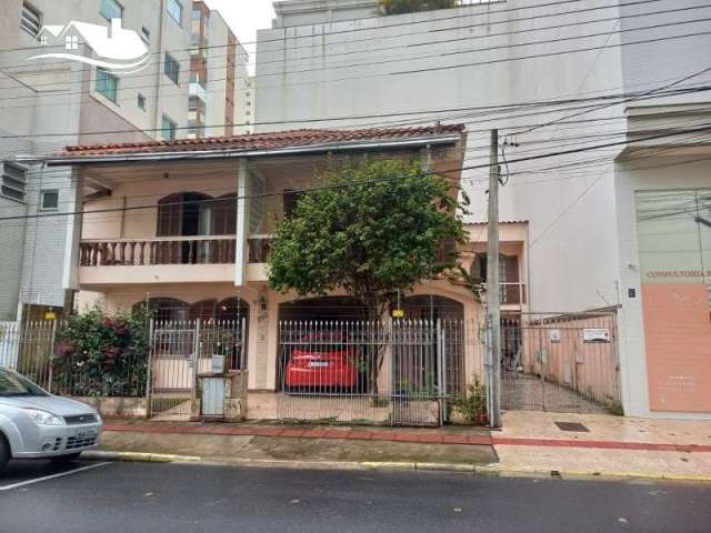 Casa no Centro de Balneário Camboriú