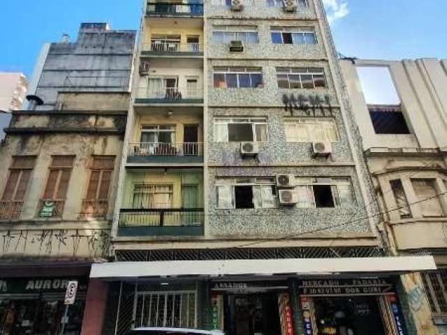 Apartamento com 2 quartos à venda no Centro Histórico, Porto Alegre  por R$ 286.000