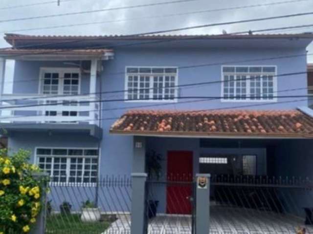 Casa com 3 quartos à venda na Travessa Rodolfo Silva, 88, Jardim Atlântico, Florianópolis por R$ 650.000
