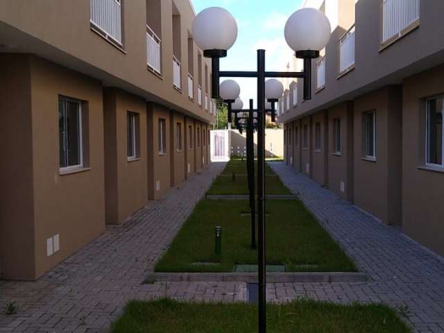 Lindíssimo Sobrado 2 Dormitórios (Suítes) em Condomínio - Excelente localização em Jundiapeba - Mogi das Cruzes