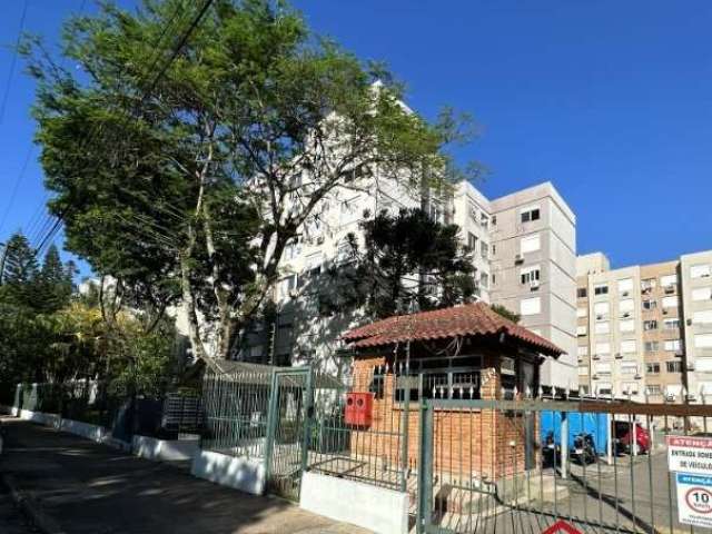 Apartamento com 2 quartos à venda na Rua Professor João de Souza Ribeiro, 145, Humaitá, Porto Alegre por R$ 160.000