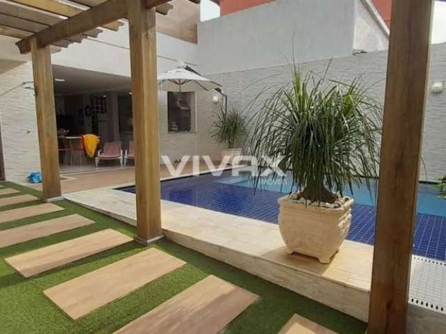 Casa em condomínio fechado com 3 quartos à venda na Rua Padre Manso, Madureira, Rio de Janeiro, 353 m2 por R$ 985.000