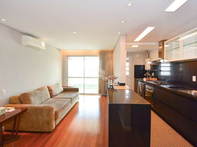 Apartamento com 2 dormitórios/quartos e sendo 1 suíte A Venda - Trindade, Florianópolis SC