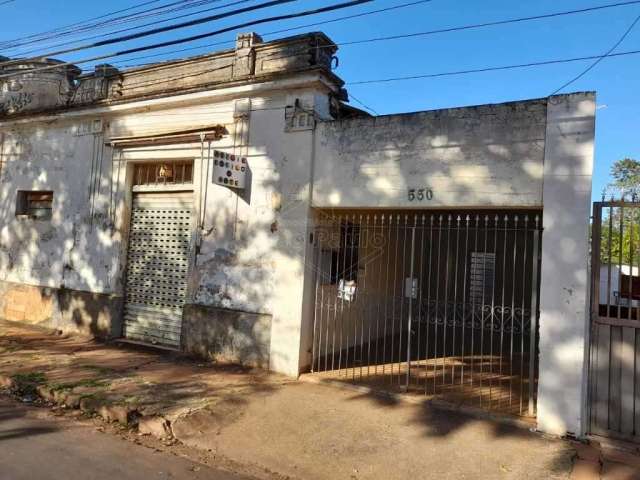 Casa com 6 quartos à venda na Rua Manoel Borba, 550, Centro, Américo Brasiliense, 379 m2 por R$ 780.000
