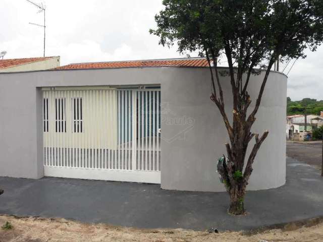Casa com 3 quartos para alugar na Avenida Coronel José Xavier de Mendonça, 749, Jardim Santa Lúcia, Araraquara, 119 m2 por R$ 1.800