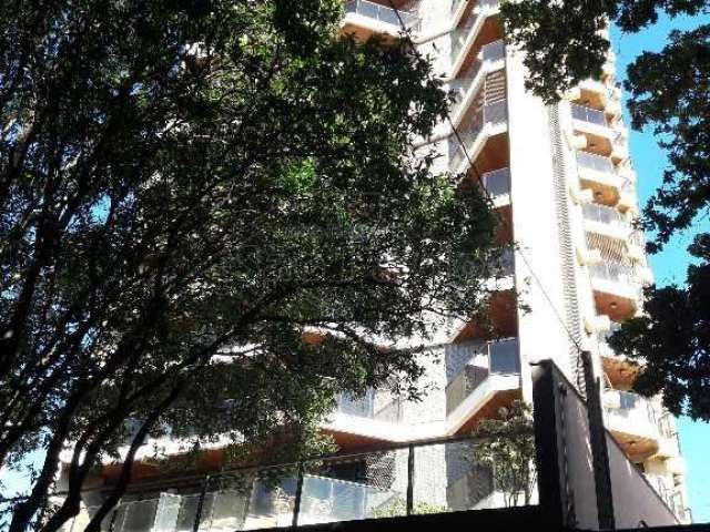Apartamento com 4 quartos para alugar na Rua Voluntários da Pátria, 1545, Centro, Araraquara, 265 m2 por R$ 2.450
