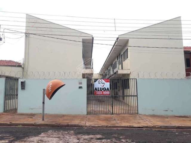 Kitnet / Stúdio para alugar na Avenida Agostinho Sônego, 409, Jardim Quitandinha, Araraquara por R$ 400