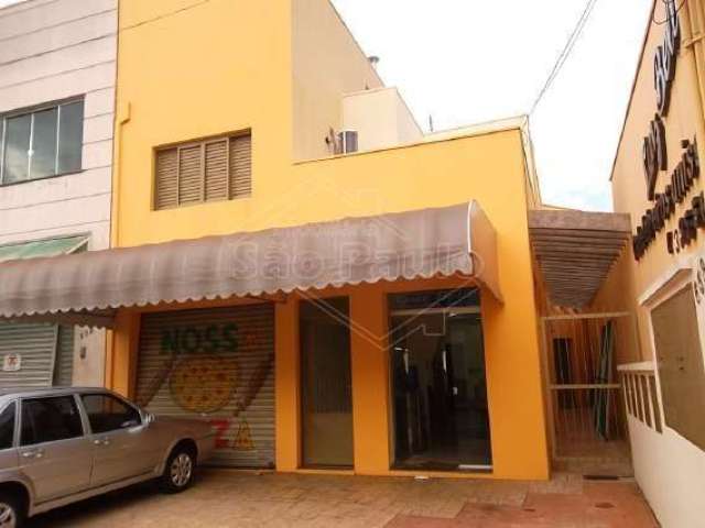 Casa com 2 quartos para alugar na Rua Gonçalves Dias, 638, Centro, Araraquara, 60 m2 por R$ 1.000