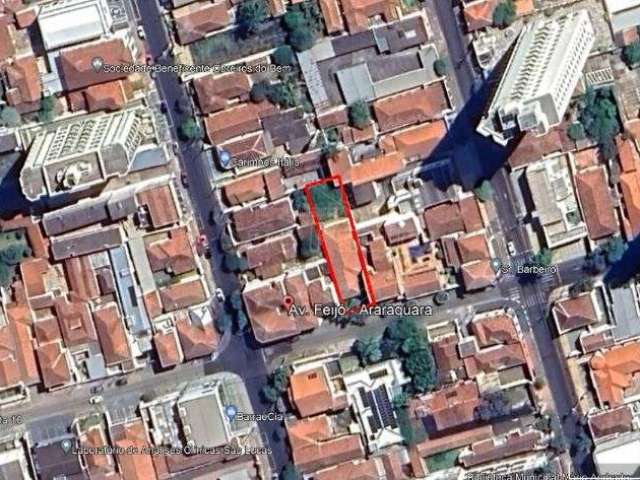 Casa com 4 quartos à venda na Avenida Feijó, 896, Centro, Araraquara, 216 m2 por R$ 800.000