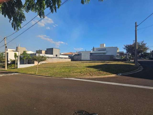 Terreno em condomínio fechado à venda na Rua Resedá, 255, Residencial Village Damha II, Araraquara por R$ 270.000
