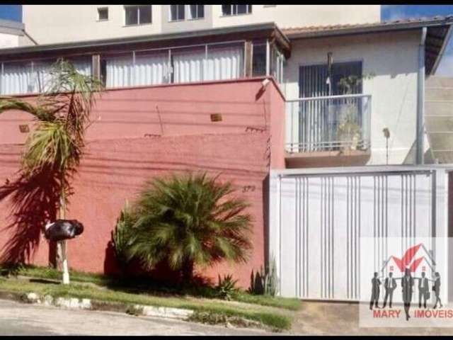Casa à venda no bairro Jardim das Hortênsias - Poços de Caldas/MG