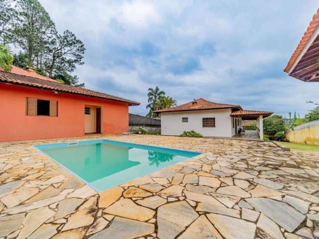 Casa com 3 quartos à venda, 394 m² por R$ 840.000 - Chácara Rincão - Cotia/SP