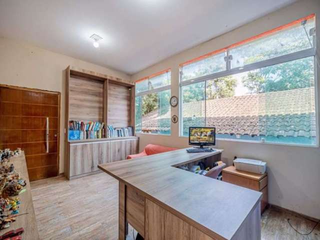 Casa com 3 quartos à venda, 190 m² por R$ 790.000 - Roselandia - Cotia/SP