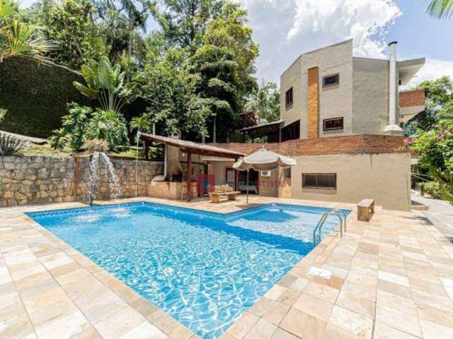 Casa com 3 suítes com banheira de hidromassagem e closet à venda, 400 m² por R$ 1.335.000 - Chácaras Embu Colonial - Embu das Artes/SP