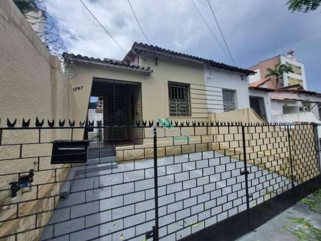 Casa com 3 dormitórios para alugar, 100 m² por R$ 2.070/mês - Fátima - Fortaleza/CE