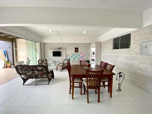 Casa à venda em Florianópolis, Estreito, com 3 quartos, com 227 m²