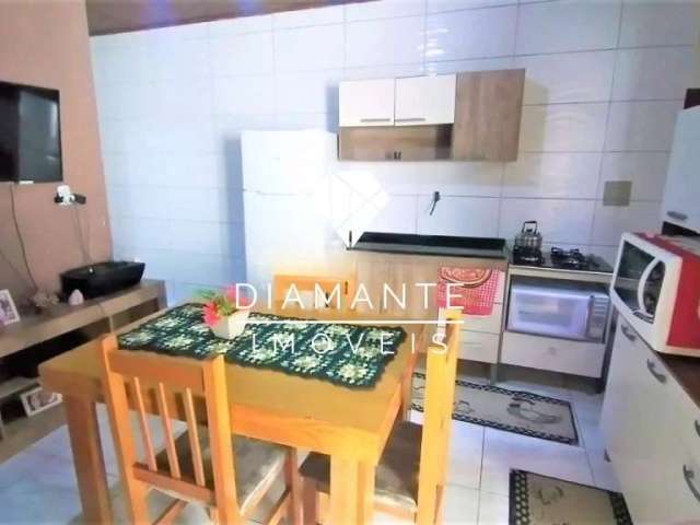 Casa com 2 quartos à venda na Rua Elvira Dendena, --, Hípica, Porto Alegre por R$ 148.000