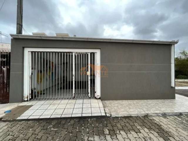 Casa com 4 Quartos e 3 banheiros à Venda, 157 m²  Xaxim- Curitiba/PR