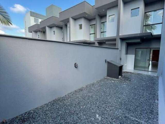 Casa com 2 dormitórios à venda, 71 m² por R$ 330.000,00 - Vila Nova - Joinville/SC