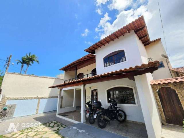 Casa com 4 dormitórios à venda, 350 m² por R$ 900.000,00 - Itaipu - Niterói/RJ