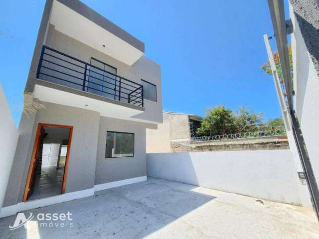 Asset Imóveis vende casa duplex com varanda e 4 quartos (1suíte), 150m², por R$ 900.000 - Itaipu - Niterói/RJ