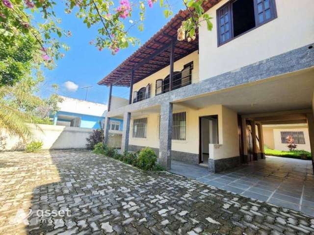 Asset Imóveis vende casa triplex com 6 quartos (4suítes), 340 m² por R$ 985.000 - Itaipu - Niterói/RJ