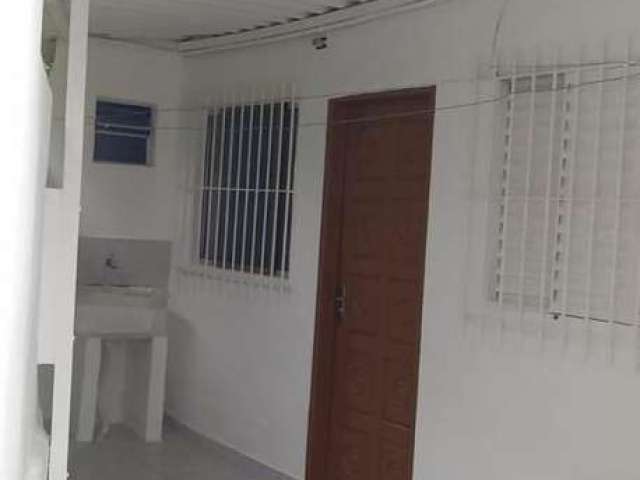 Kitnet para Locação em Caraguatatuba, Rio do Ouro, 1 dormitório, 1 banheiro, 1 vaga