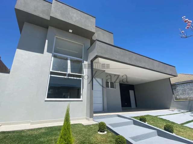 Casa em Condomínio - Bairro do Grama - Caçapava - Condomínio Terras do Vale - 3 Dormitórios - 158m² - Aceita Permuta.