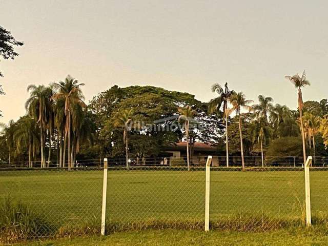 Terreno comercial à venda no Centro, Jaguariúna  por R$ 350.000