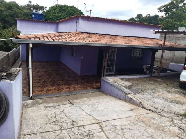 Casa com 3 quartos à venda na Rua Turmalina, Déa Marly, Ibirité por R$ 390.000