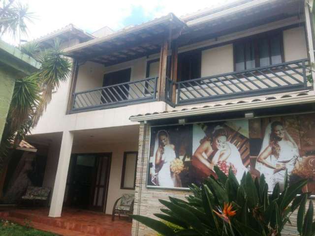 Casa com 3 quartos à venda na Rua Norberto Mayer, Eldorado, Contagem por R$ 1.600.000