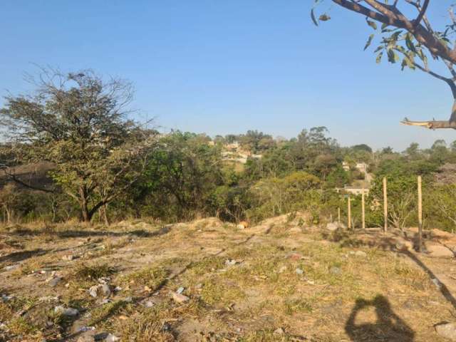 Terreno à venda na Avenida dos Licuris, Vila Verde, Betim por R$ 1.100.000