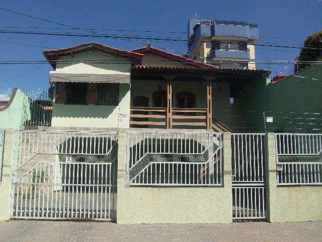 Casa com 3 quartos à venda na Doná Inês Carlota., Alvorada, Contagem por R$ 800.000