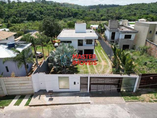 Casa com 3 quartos à venda na Alameda das Azaléias, Granja Ouro Branco, Contagem por R$ 1.200.000