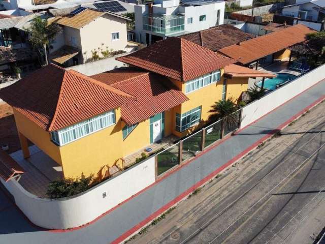 Casa com 4 quartos à venda em Interlagos, Vila Velha  por R$ 2.500.000