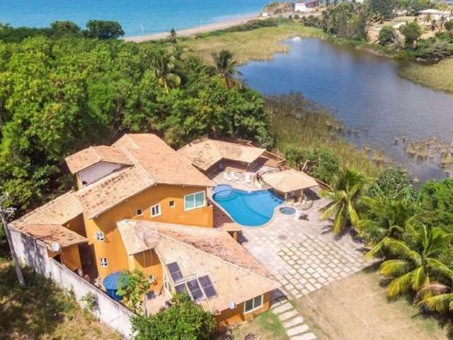 Casa com 6 quartos à venda em Meaípe, Guarapari  por R$ 2.800.000
