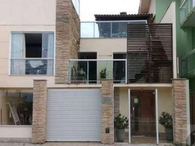 Casa com 3 quartos à venda em Interlagos, Vila Velha  por R$ 950.000