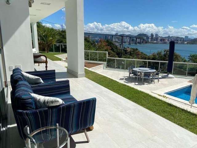 Casa com 4 quartos à venda na Praia da Costa, Vila Velha  por R$ 5.700.000