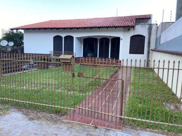 Casa com 5 dormitórios à venda, 320 m² por R$ 1.600.000,00 - Centro - Foz do Iguaçu/PR