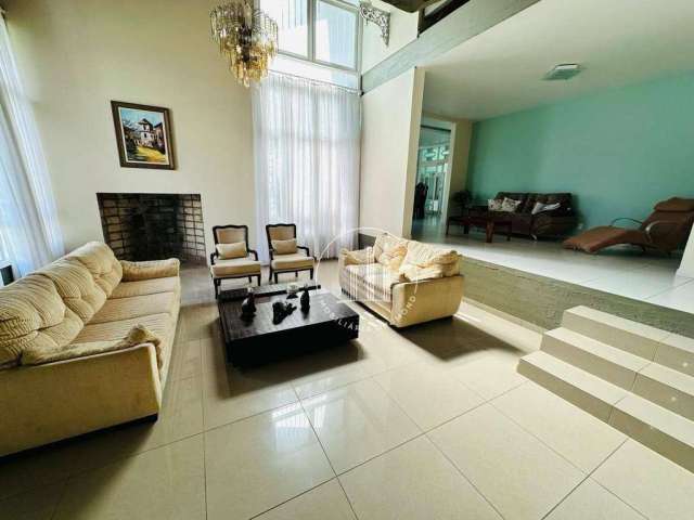 Casa com 5 dormitórios à venda, 360 m² por R$ 1.900.000,00 - Coqueiros - Florianópolis/SC