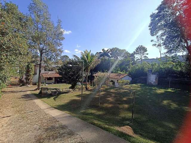 Chácara / sítio à venda na Rua Florianópolis, Parque Jardim da Serra, Juiz de Fora, 608 m2 por R$ 990.000