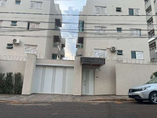 Apartamento à venda no Bairro Santa Mônica com 2 quartos, sendo 1 suíte.