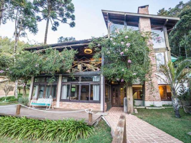 Casa com 3 quartos, 630 m², à venda por R$ 6.500.000- Condomínio Pedra de Fogo - Campos do Jordão/SP