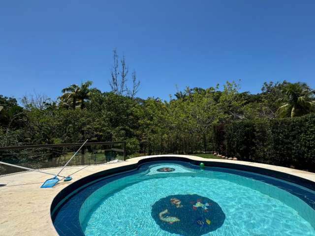 Casa no condomínio costa verde em piatã com 4 suítes com piscina área gourmet