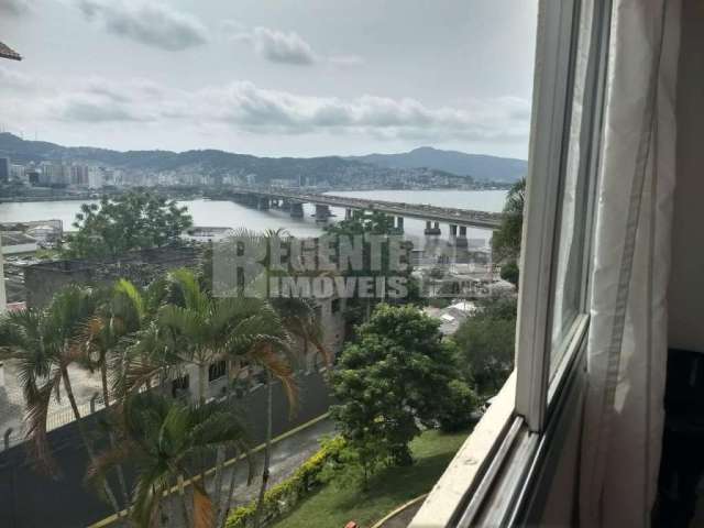 Apartamento à venda com 3 quartos no bairro Estreito em Florianópolis