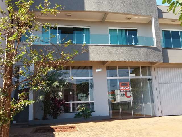 Prédio Com Apartamento E Sala Comercial, Rua Iguaçu, Medianeira. Aceita Troca.