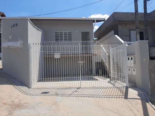 Casa com 2 dormitórios para alugar, 80 m² por R$ 2.067,00/mês - Jardim Jurema - Valinhos/SP