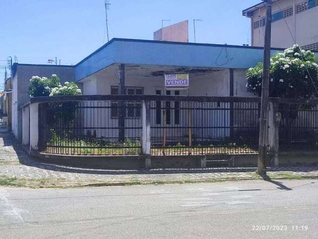 Casa para venda tem 396 metros quadrados com 4 quartos em Parquelândia- Fortaleza - Ceará