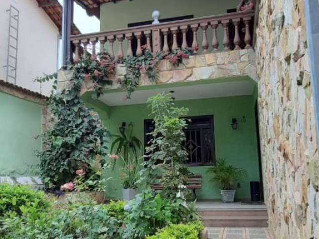 Casa com 3 quartos à venda na Rua Agílio Cruz de Souza, 344, Serrano, Belo Horizonte por R$ 980.000