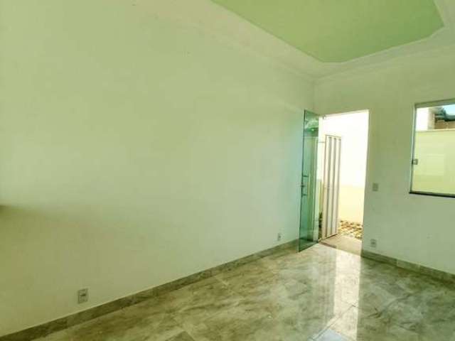 Casa com 2 quartos à venda na Luiz Alves da Rocha, 478, Porto Seguro, Ribeirão das Neves por R$ 180.000